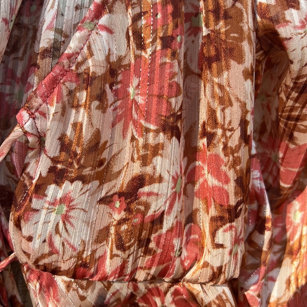 Women’s Size M - Dress top - NWT - Picture 3 of 4